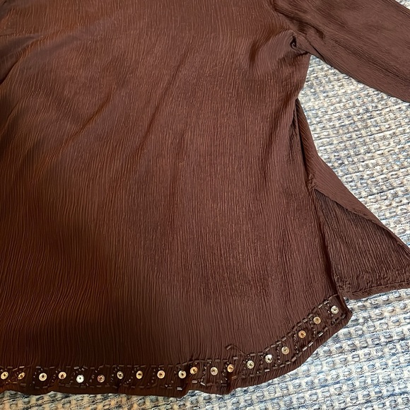 Silk Tunic with beaded detailing - Picture 7 of 8